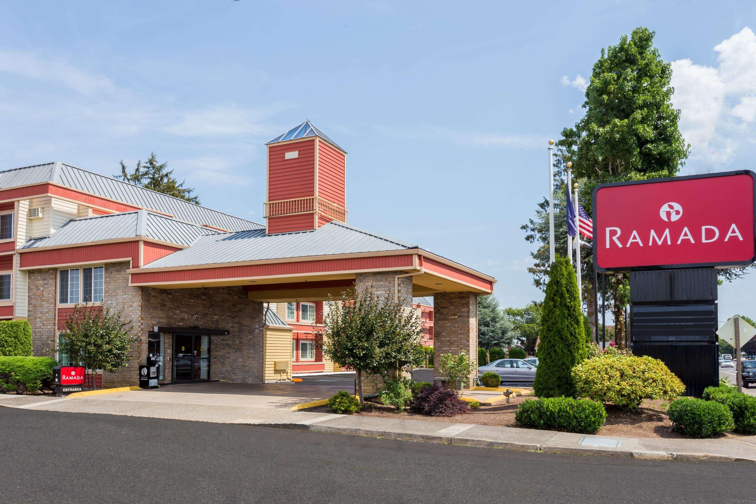 Ramada By Wyndham Portland Hotel Exterior photo